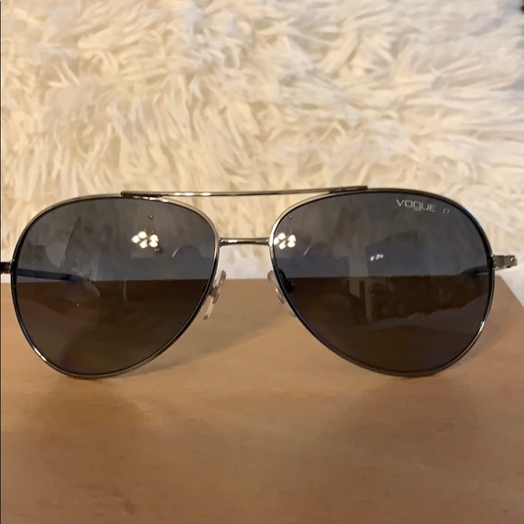 Vogue Eyewear Accessories - Vogue aviator polarized Sunglasses